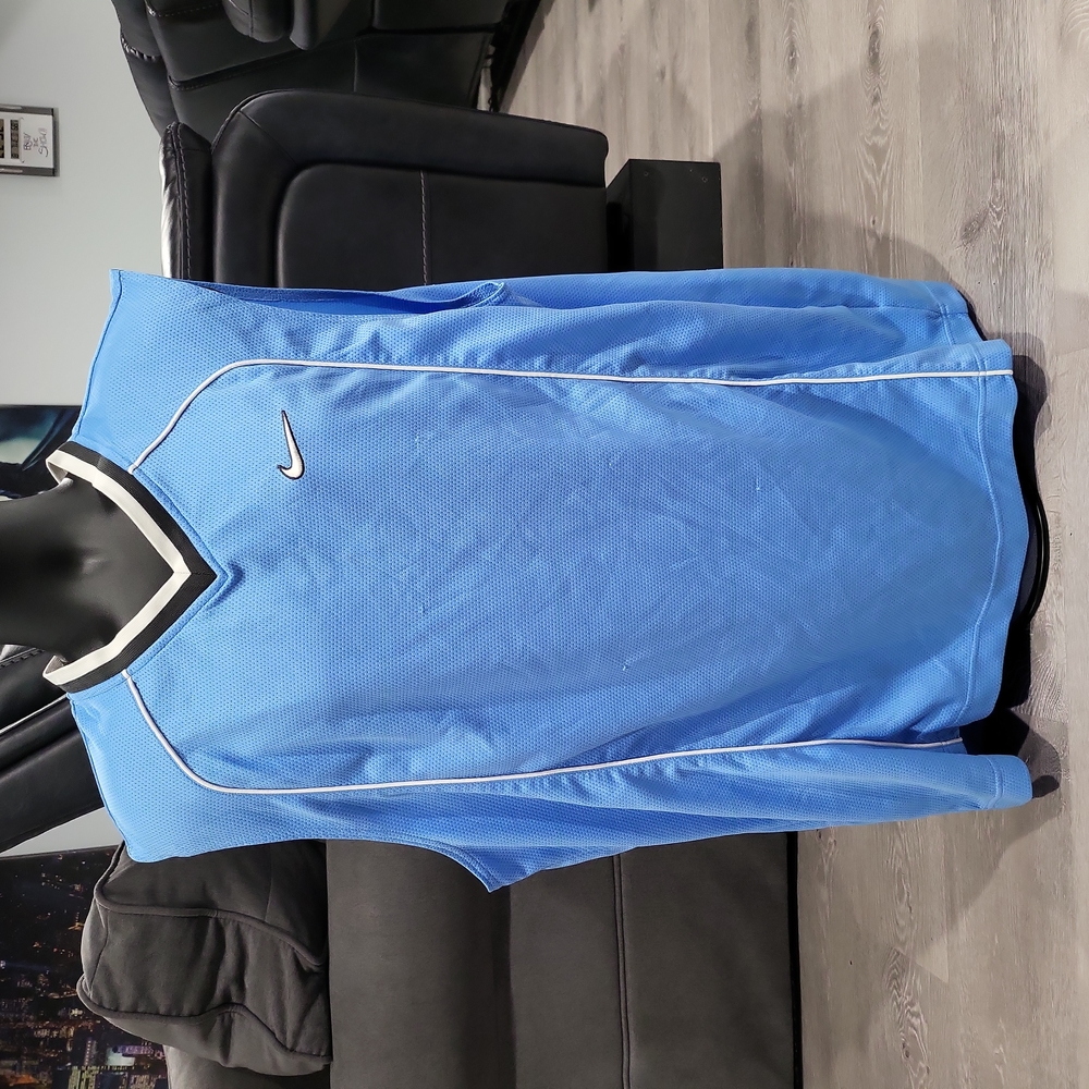 Sleeveless Shirt